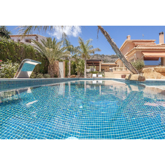 Iridescent Arena 2,5 31,2X49,5