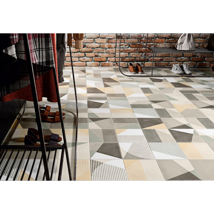 Licoe 02 Negro 20x20