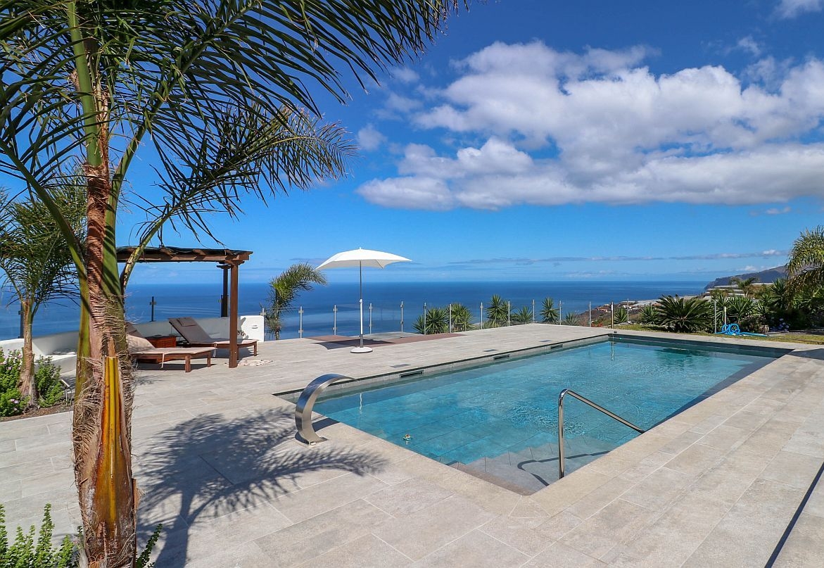 Mistery Pool
