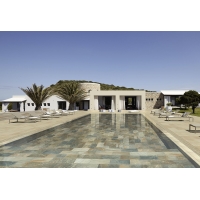 Serena Pool