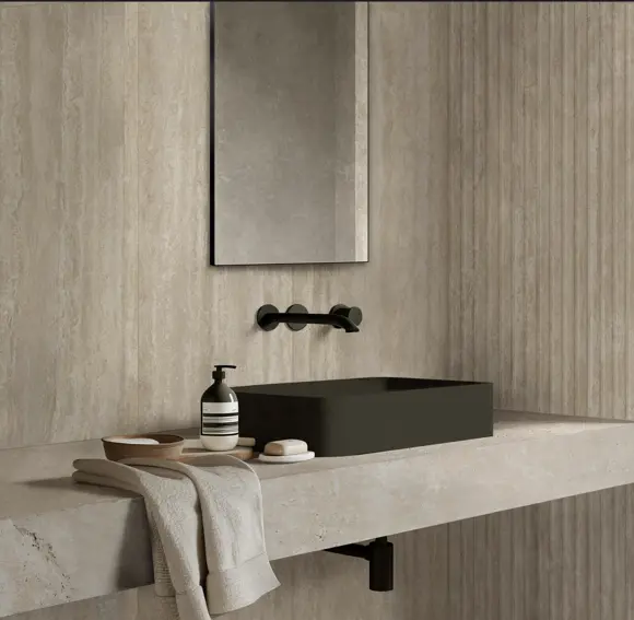 Koupelna imitace travertinu Ragno