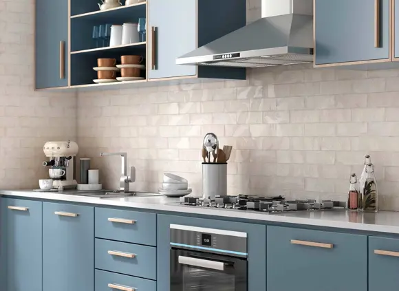 Koupelna reliéfní dekor Mayolica